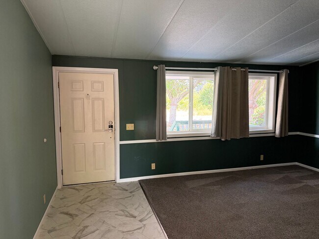 Foto del edificio - 3-bedroom 2 bath house in Springfield!