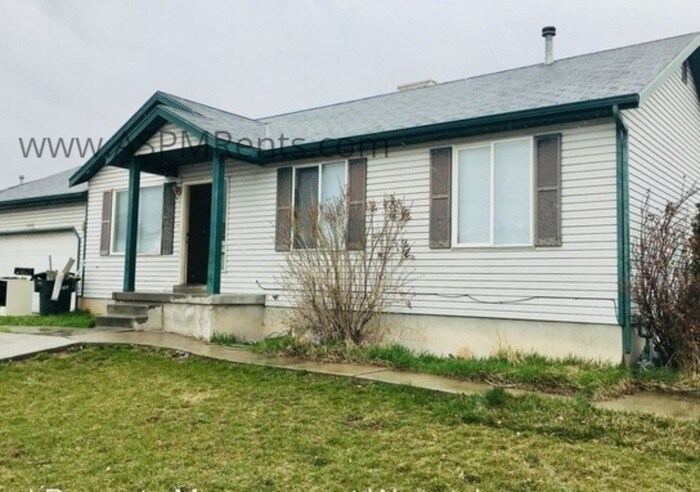 Primary Photo - West Valley 6 bed 3 bath home