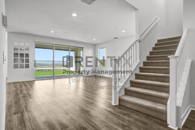 Foto del edificio - 18116 Hedgerow Way