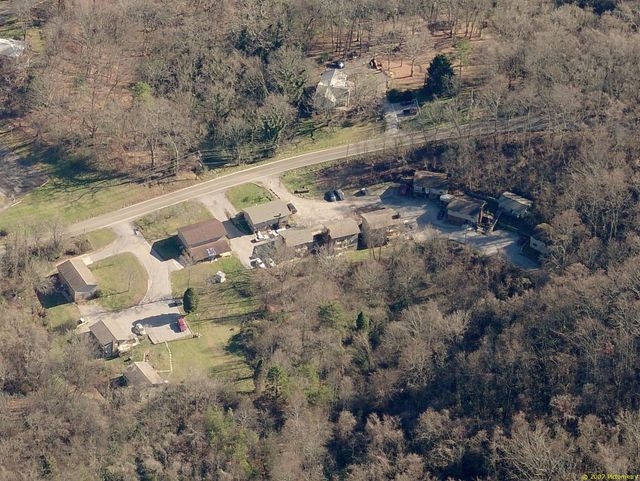 Aerial Photo - 743-915 E Red Bud Rd