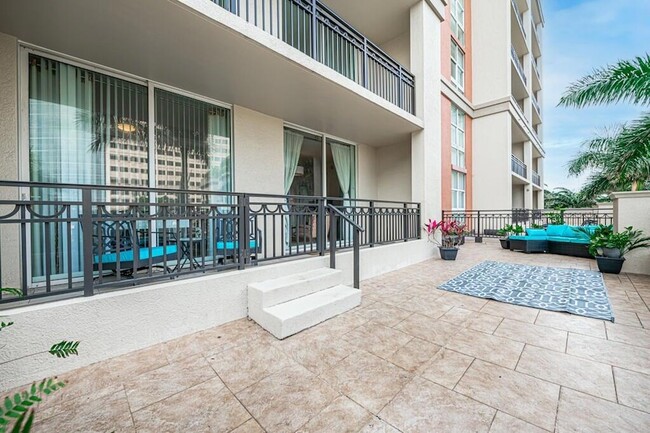 Photo - 550 Okeechobee Blvd Apartment