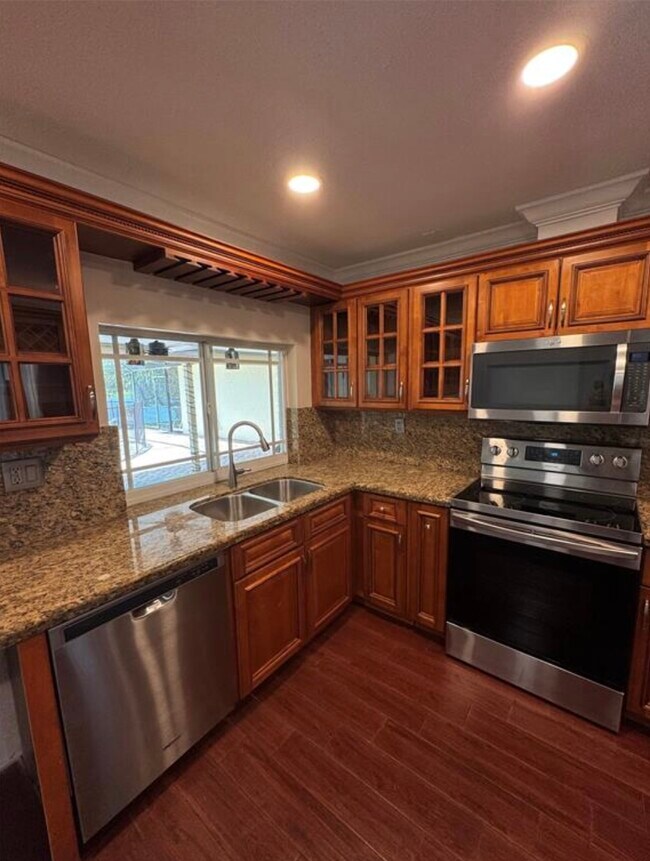 Foto del edificio - 16746 Waters Edge Dr