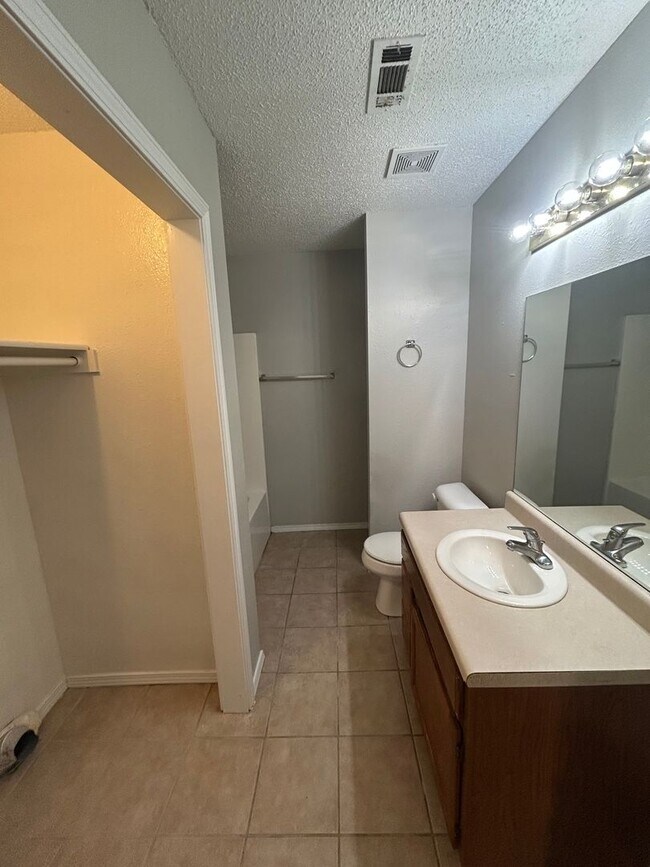 Foto del edificio - 3406 SW Landau Ct