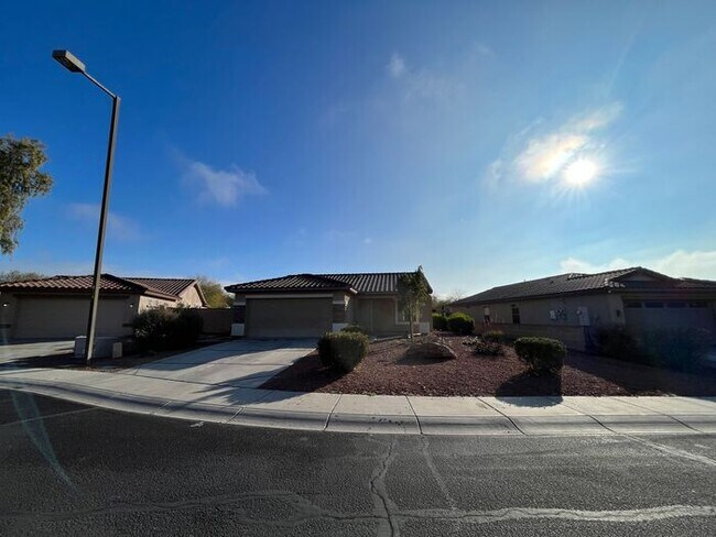 Building Photo - COMING SOON! Gorgeous 3 Bed 2 Bath in Buck...
