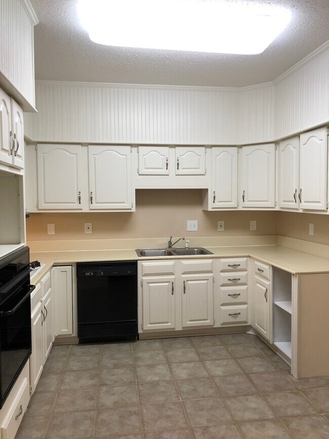 Building Photo - Beautiful Home in Jackson, MS!