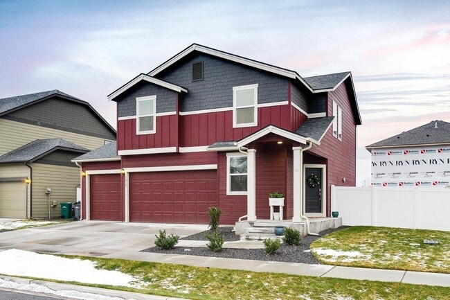 Building Photo - 1015 N Viewmont Rd