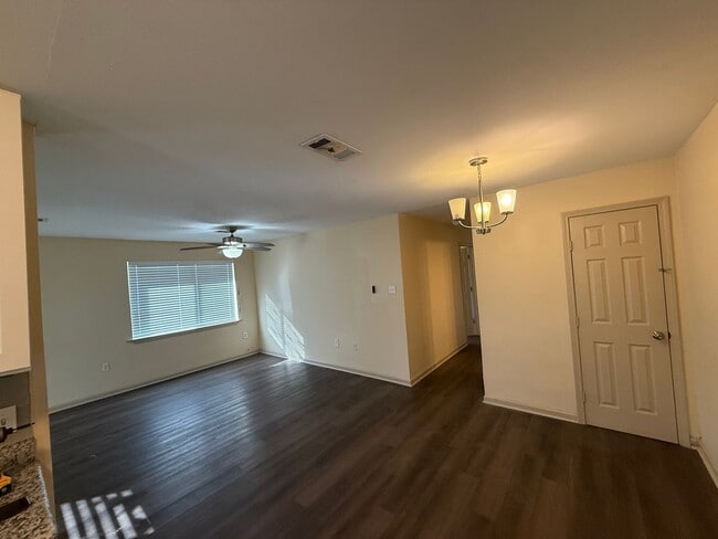 AM 8181-83 Jefferson Park - AM 8181-83 Jefferson Park Apartment