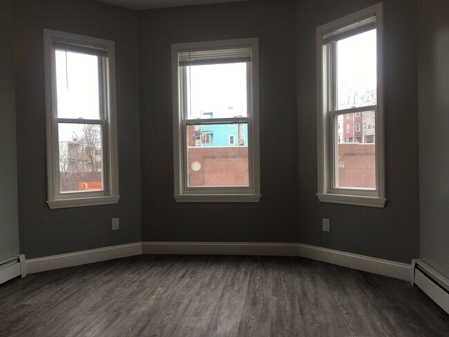 Foto del edificio - 424 Bowdoin St