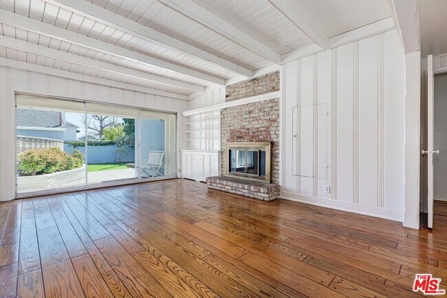 Foto del edificio - 11438 Berwick St