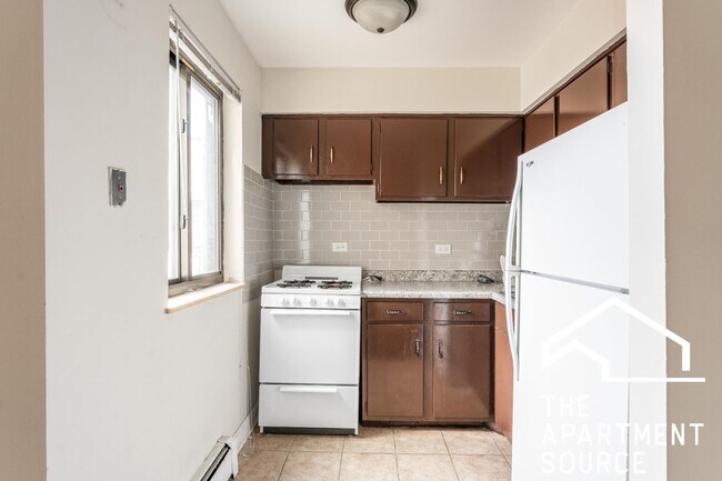 Foto del edificio - 5851 N Winthrop Ave