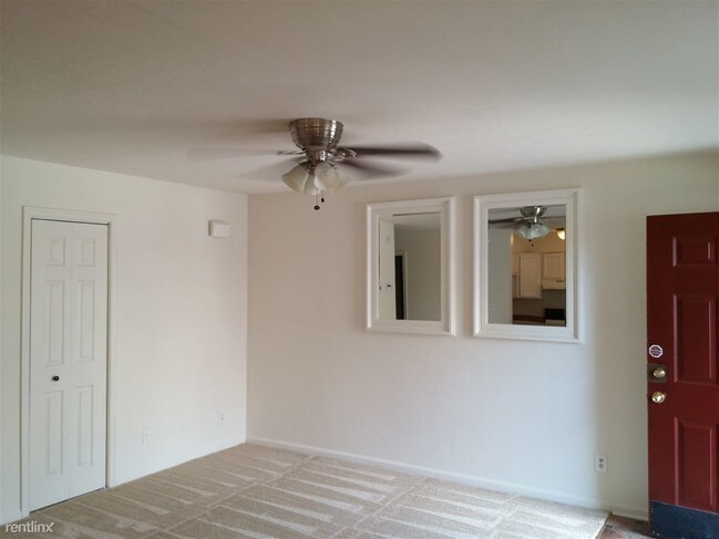 Building Photo - 1007 W 38th St