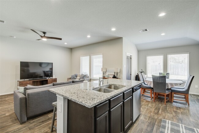 Building Photo - 23435 Barberry Crk Trl