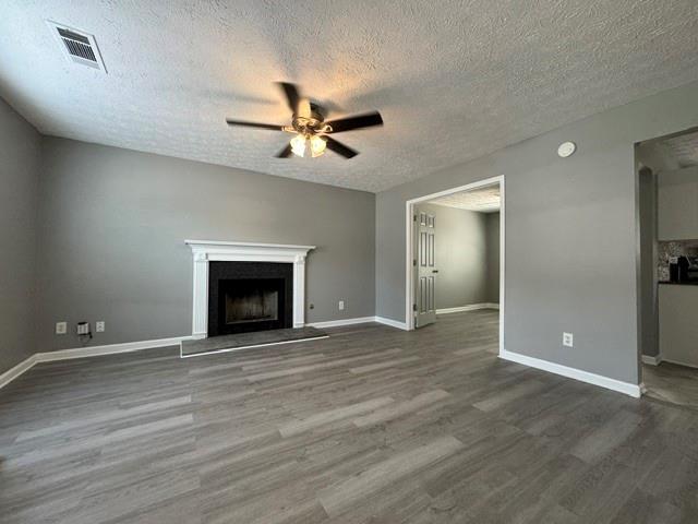 Foto del edificio - 2910 Arden Ridge Dr