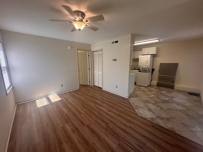 Photo - 928 Bonham Ave Apartment