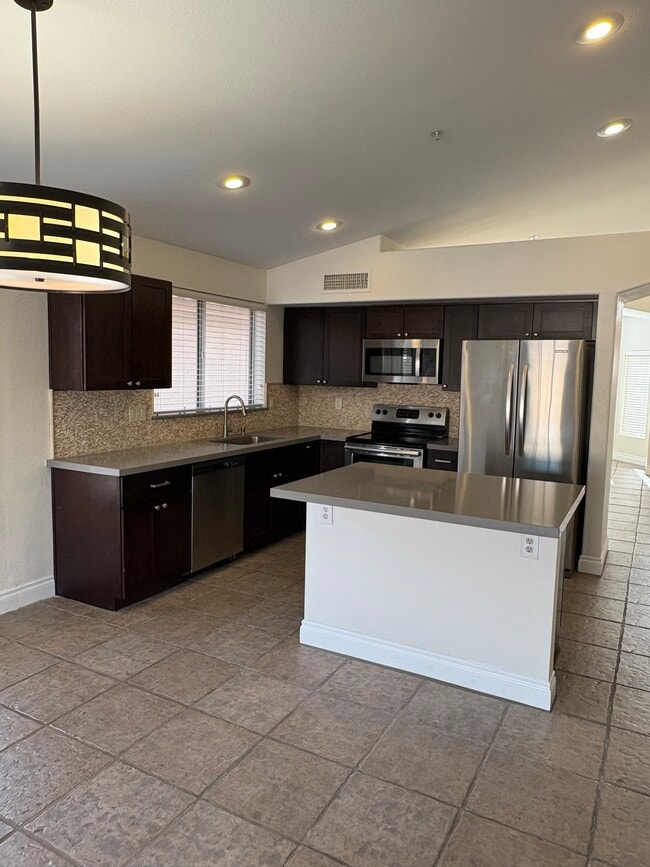 Building Photo - 7260 E Softwind Dr