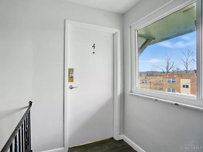Foto del edificio - 7839 Newbedford Ave