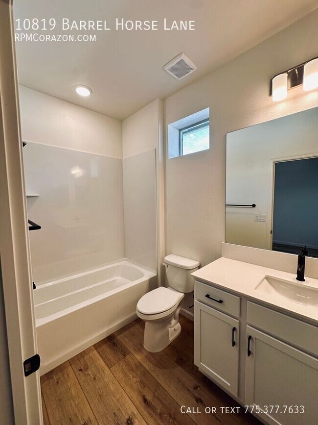 Foto del edificio - 10819 Barrel Horse Ln