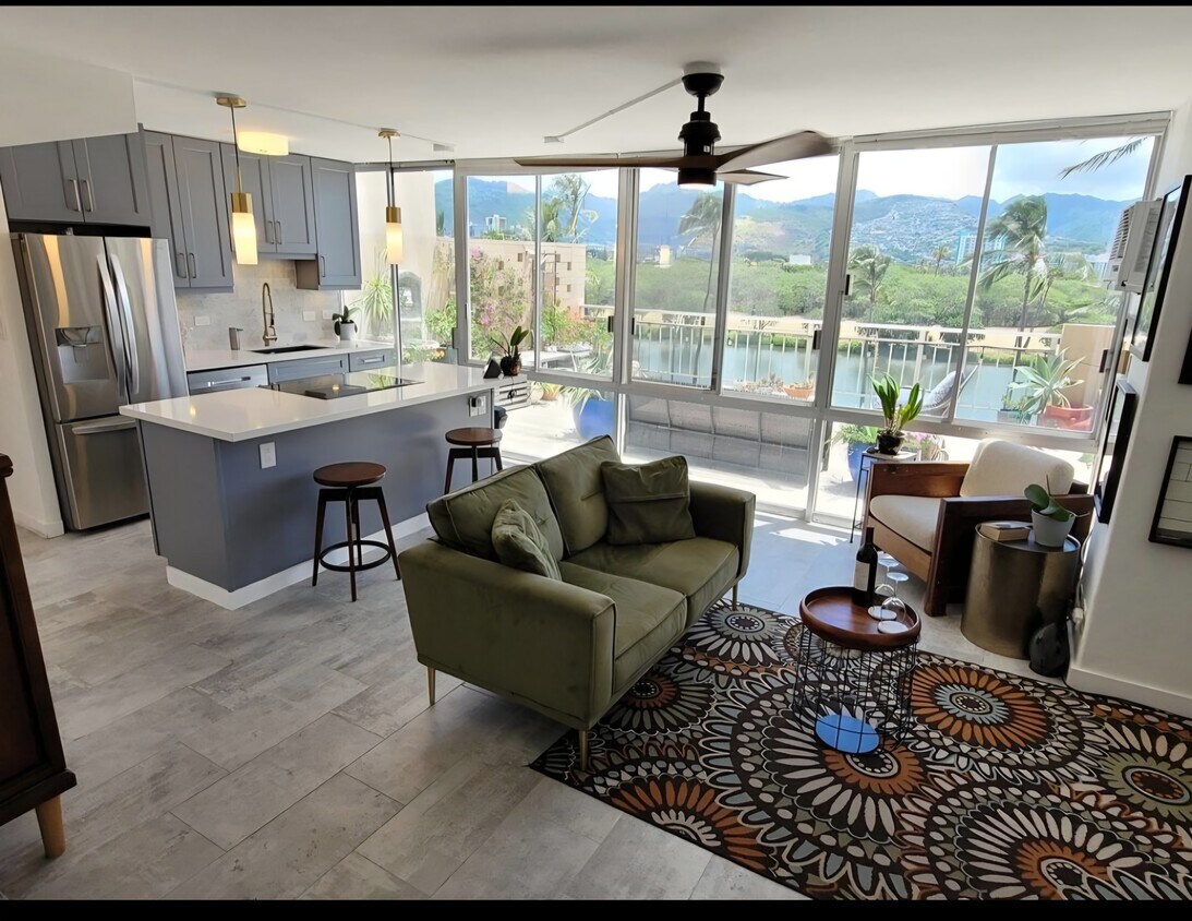 Foto principal - 2415 Ala Wai Blvd