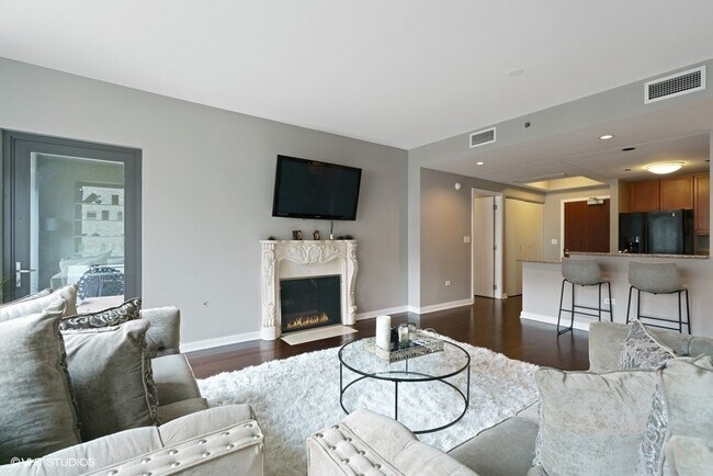 Building Photo - 130 N Garland Ct