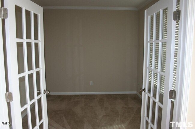 Foto del edificio - 805 Keystone Park Dr