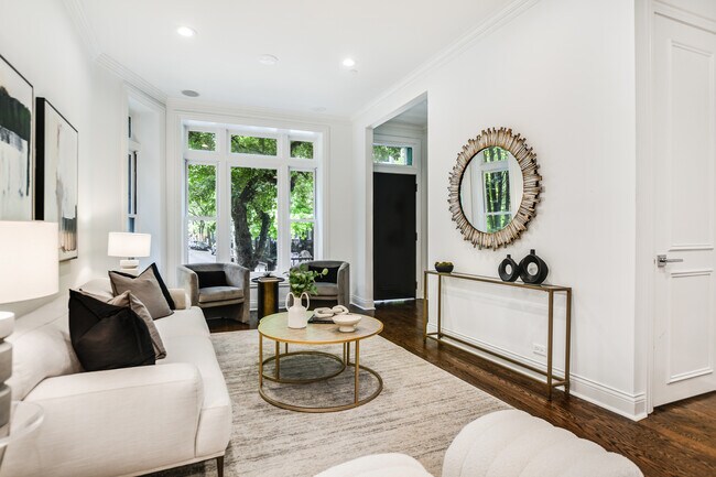 Building Photo - 45 E Division St