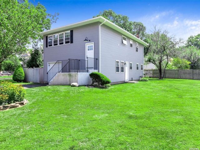 Primary Photo - 142 Greene Ave