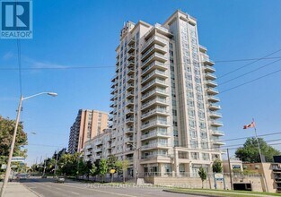 Building Photo - 3865 Lake Shore Blvd W