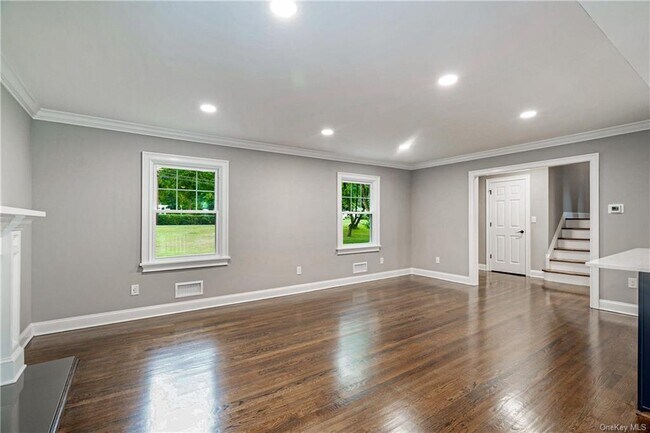 Foto del edificio - 36 Old Farm Rd