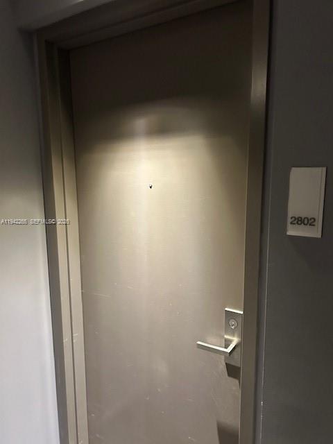 Building Photo - 1300 Brickell Bay Dr