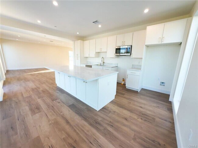 Building Photo - 6628 Camellia Ave