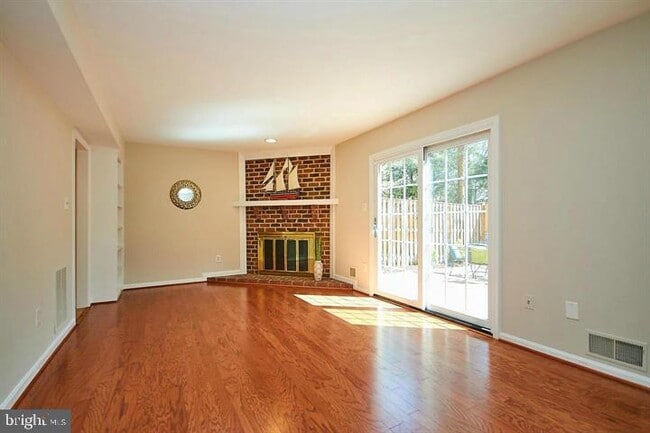 Building Photo - 6417 Fleetside Ct