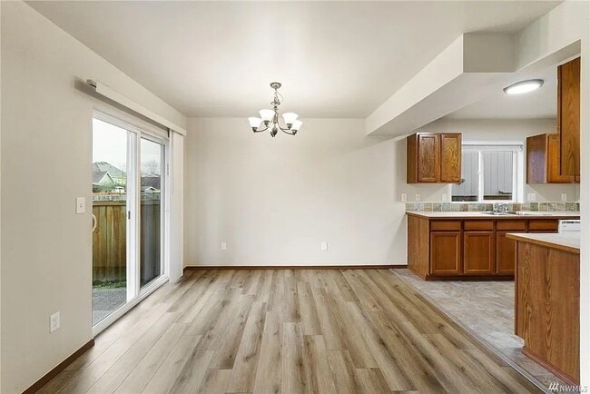 Building Photo - 11701 9th Avenue Ct E
