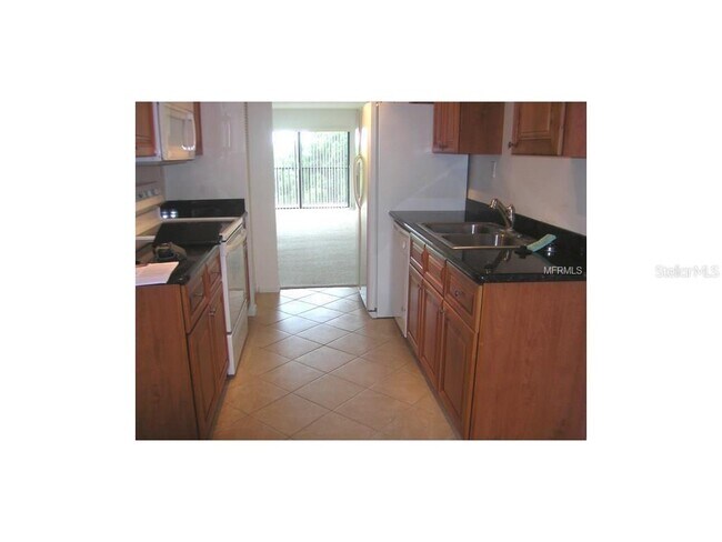 Foto del edificio - 2900 Cove Cay Dr