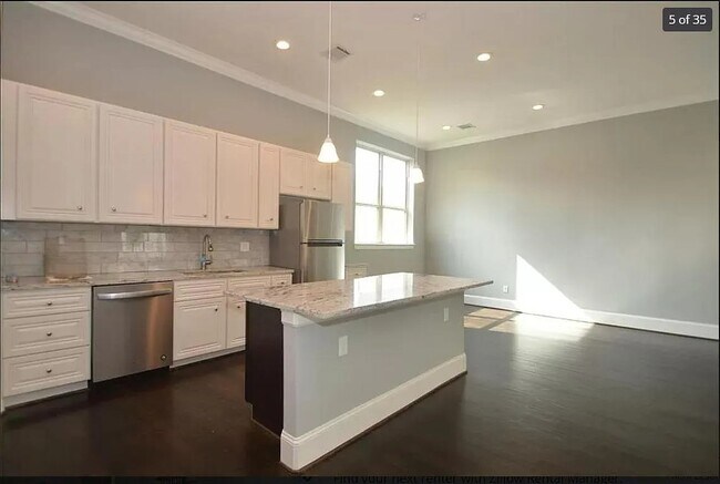 Building Photo - 4609 Nett St