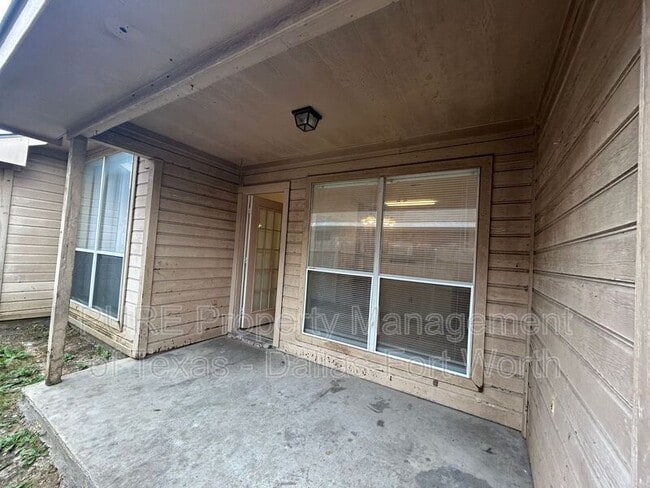 Building Photo - 709 Catalina Dr