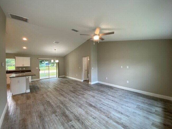 Foto del edificio - 2 Juniper Way Ln