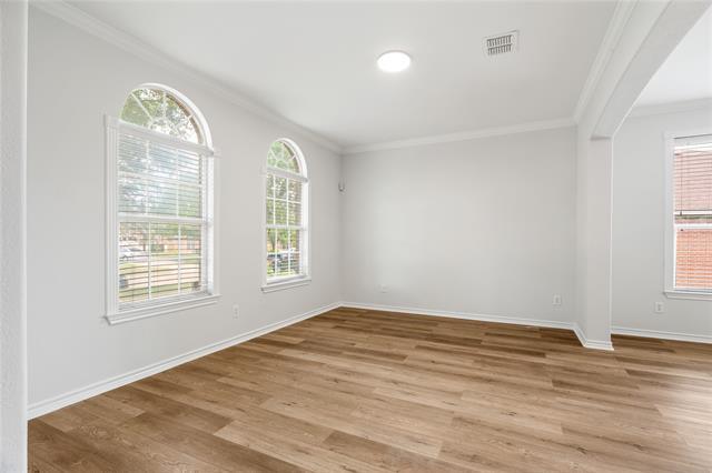Foto del edificio - 1738 Rock Ridge Dr