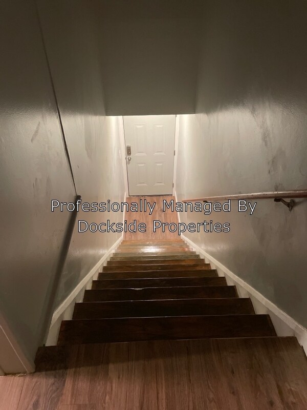 Building Photo - 3810 Carpenter Dr