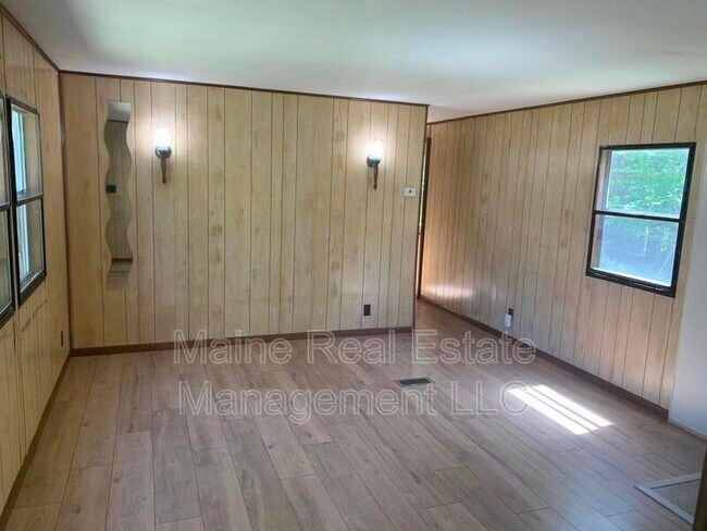Building Photo - 31 Sweet Fern Dr
