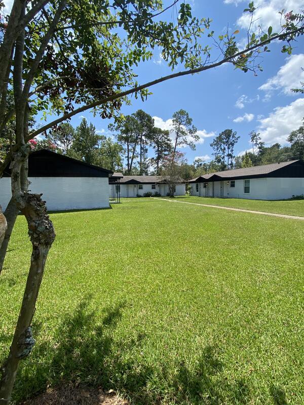 Building Photo - 18272 Sidney Ave