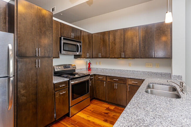 1BR, 1BA - 705SF - Josephine Lofts