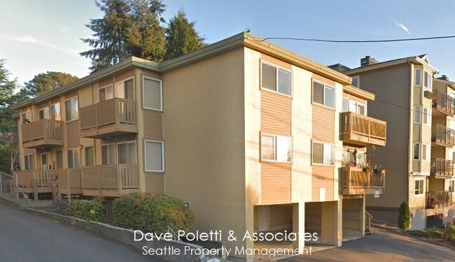 Building Photo - 8728 Phinney Ave N