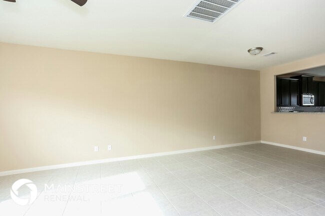 Building Photo - 1421 Park Trails Blvd