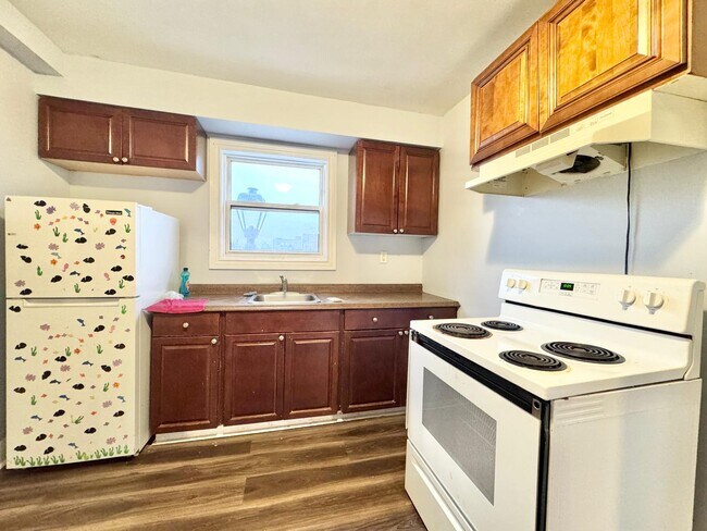 Photo du bâtiment - Clean & Quiet Apartment (1 Bed, 1 Bath)