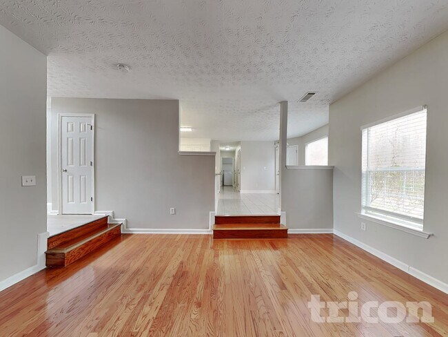 Foto del edificio - 12573 Lakeside Pkwy