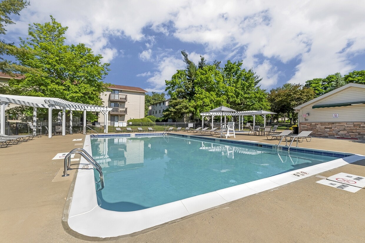 Primary Photo - Quail Ridge Apartments