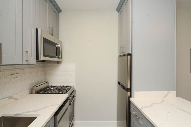 Foto del edificio - 508 W Belmont Ave