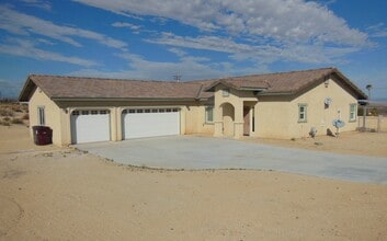 Building Photo - 5744 Adobe Cir