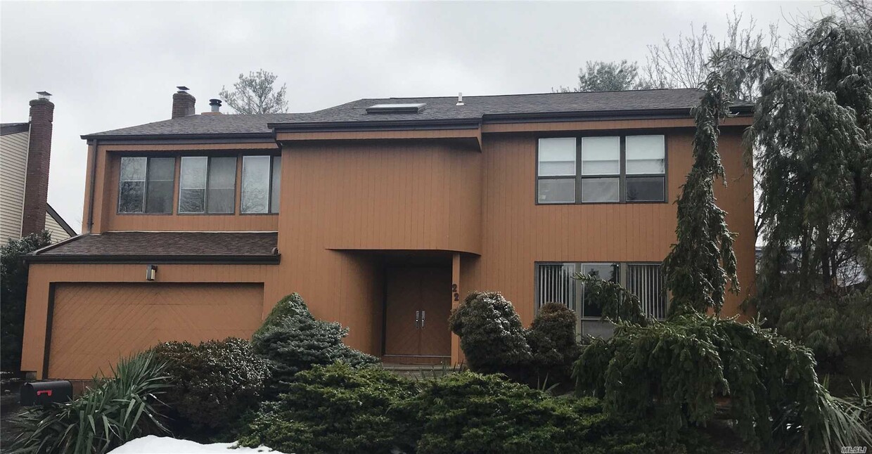 Primary Photo - 22 Princeton Dr