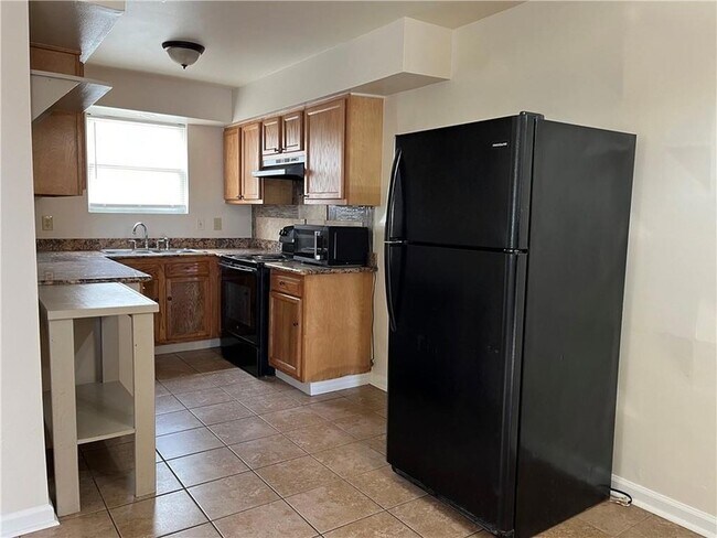 Foto del edificio - 4230 N Claiborne Ave